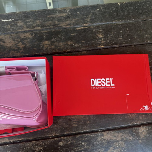Diesel shoulder bag pink patent new authentic