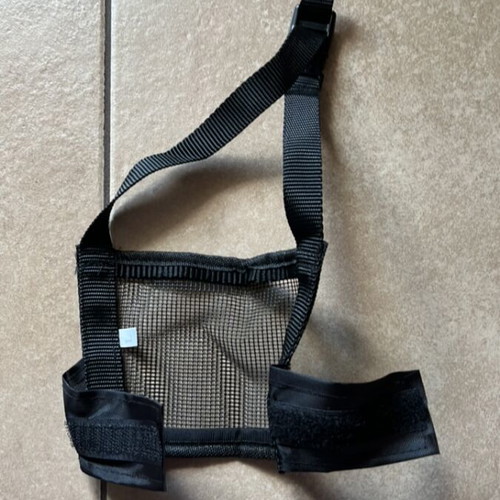 Dog muzzle black 100% polyester large new