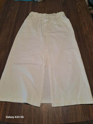 White skirt size M 38 10