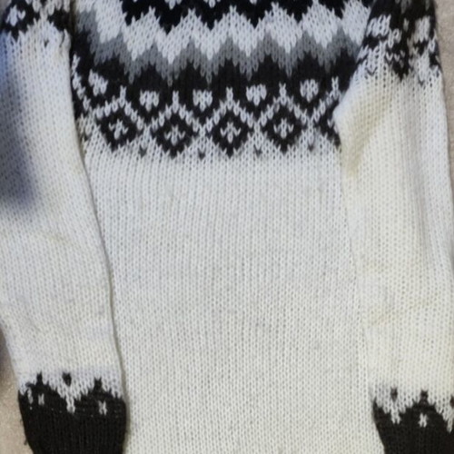 Bershka pullover knitwear size S used, white and brown