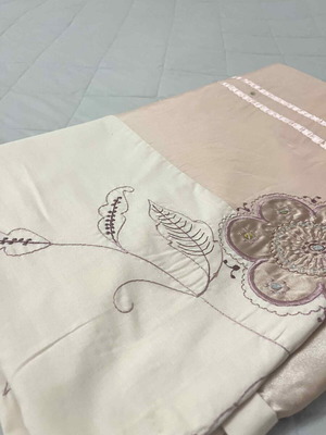Duvet cover for single duvet like new