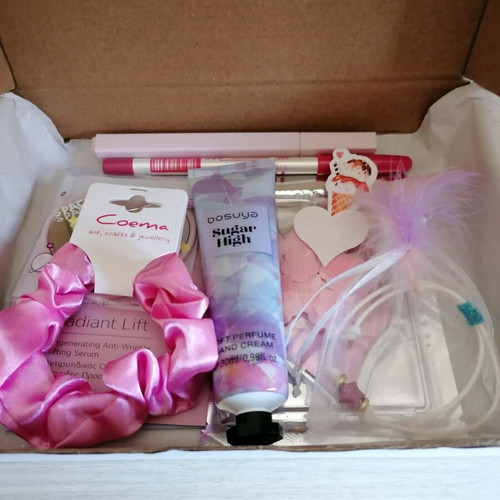 Beauty and Care Gift Box with 10 New Products