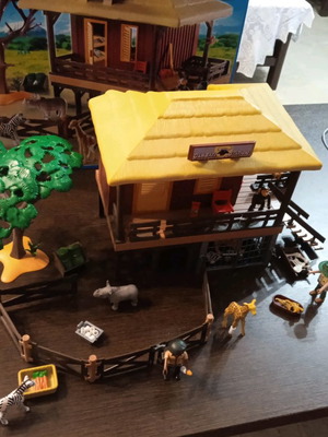 Playmobil убежище за диви животни употребявано