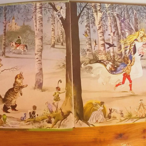 Ta Oraiotera Paramythia Vintage children's book used, Greek
