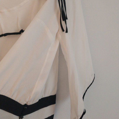 Juci Fair women's silk blouse size 46, black and white