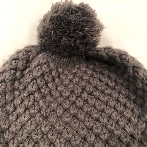 Men's knit cap like new, khaki