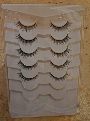 False eyelashes new, all together