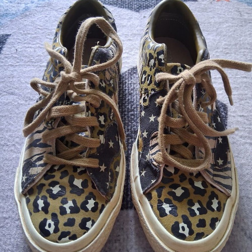 Converse One Star 37 leather athletic shoes used