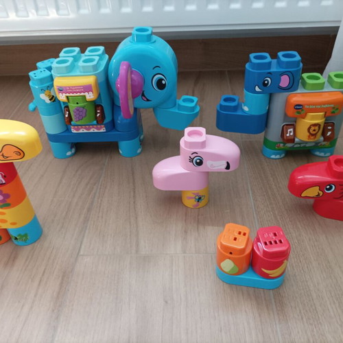 Vtech BlaBla Blocks educational blocks like new with sounds