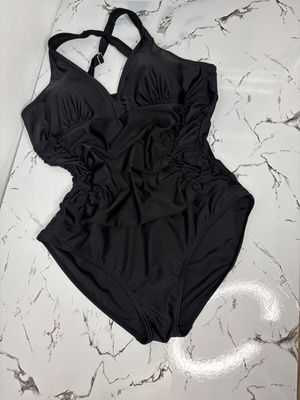 Black one-piece swimsuit size 2XL like new