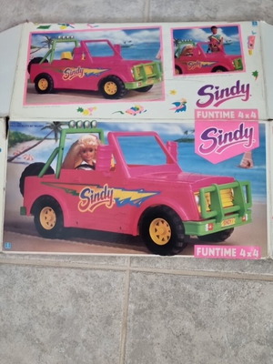 Sindy 4x4 Funtime box used, 1992 pink jeep