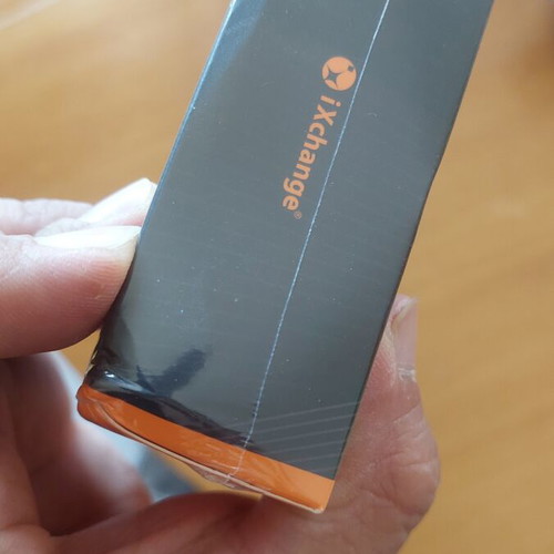 iXchange wireless Bluetooth earbuds