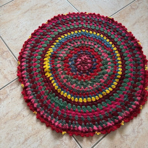 Handmade knitted rug like new