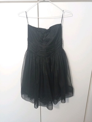 Φόρεμα στραπλες H&M μαύρο σαν καινούργιο με τούλινη φούστα