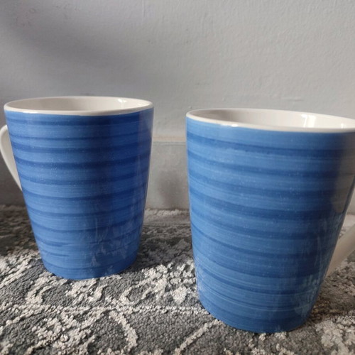 Mugs used, pack of 2, blue