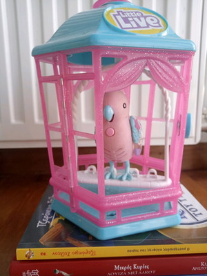 Little Live Pets Bird and Cage like new