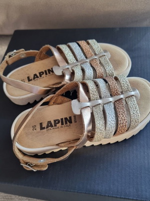 Lapin House sandals size 26 like new, gold color