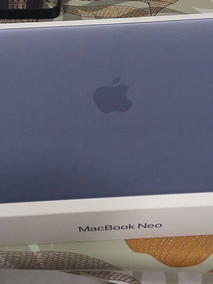 Apple MacBook Neo 13" like new, A18 Pro 6-core, 8GB RAM, 256GB SSD, 5-core GPU