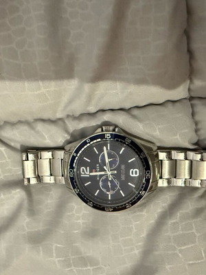 Tommy Hilfiger men's watch like new