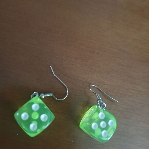 Dice earrings set like new