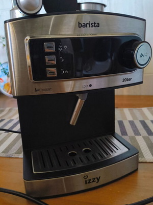 Μηχανή εσπρέσσο Izzy Barista 20 bar μεταχειρισμένη με αξεσουάρ