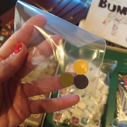 Bumuntu board game used, family strategy in English