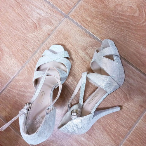 BDBA sandals like new, leather, silver, 12cm heel, size 39