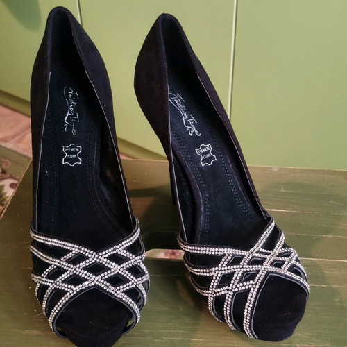 Peep toe black pumps with rhinestones, like new, size 40