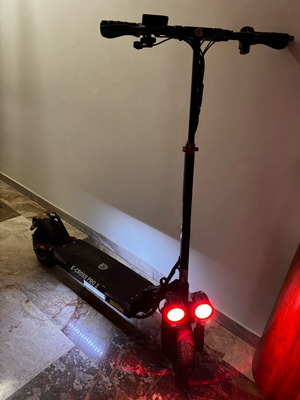 UrbanGlide E-Cross Pro 2 scooter like new