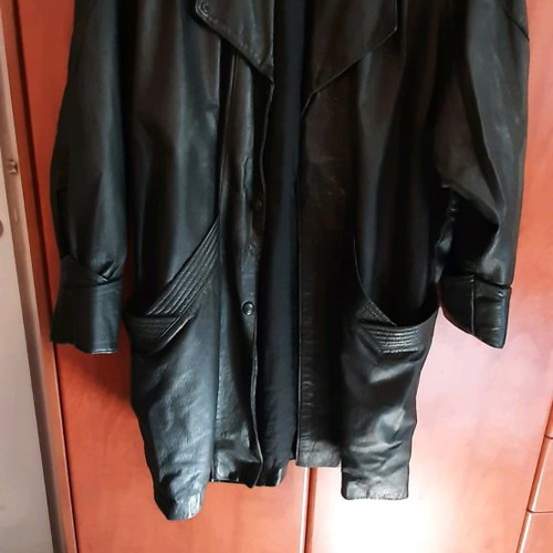 Leather black women's coat used, very large size