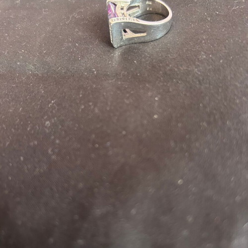 Silver 925 ring with purple stone used