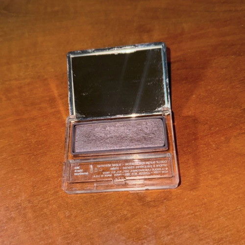 Clinique eye shadow 363 black amethyst super shimmer new, unused
