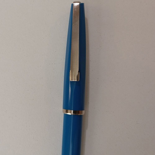 Blue/sea blue pen used, 13.7 cm length
