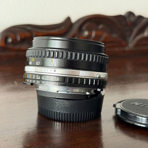 Nikon 50mm Pancake Series E lens like new