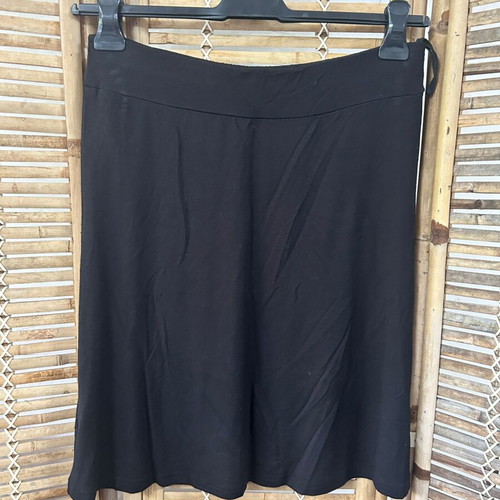 V&D Black A-Line Skirt Size L