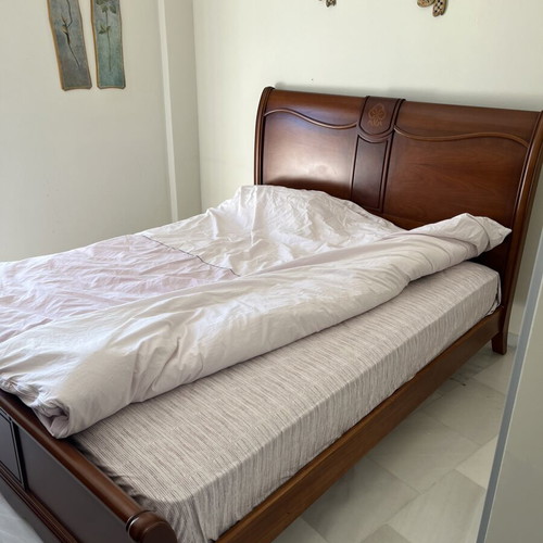Bedroom furniture set like new with bed 160x200, dresser, mirror, 2 nightstands