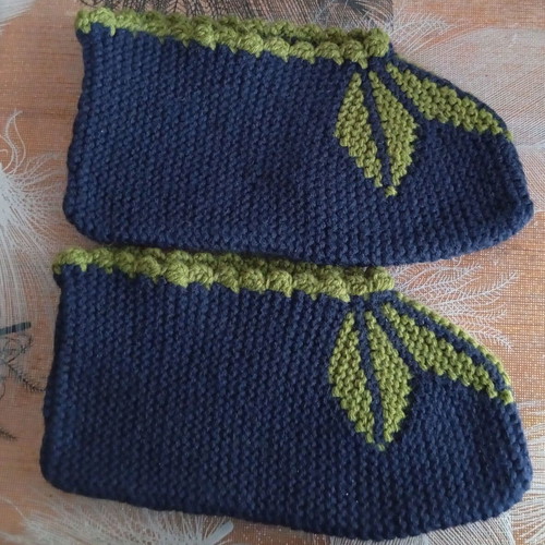 Hand-knitted slippers new, size 35-38, various colors