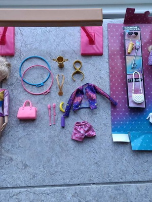 Barbie gymnast authentic and simple doll like new