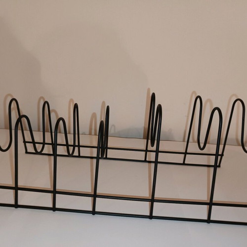 Kitchen holders new, 1 plastic and 2 metal stands