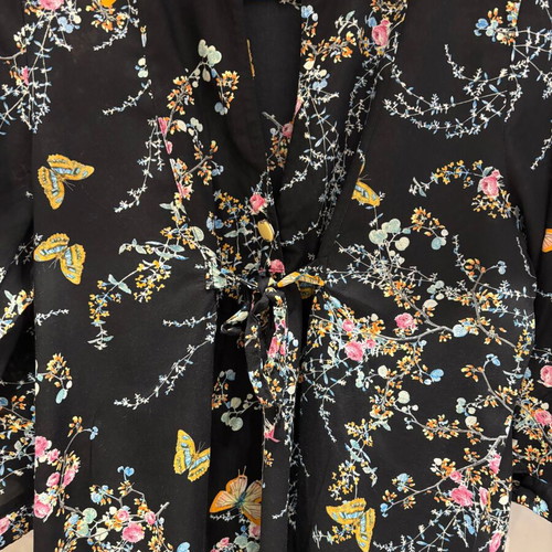 Shirt with floral motifs size M like new