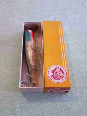 Vintage Atom Mfg. Co. Striper Atom fishing lure set like new with original box