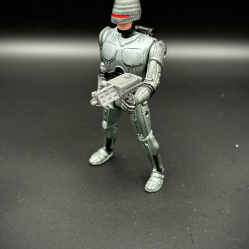 Kenner RoboCop Ultra Police Cap-Firing Action Figure 1988 like new