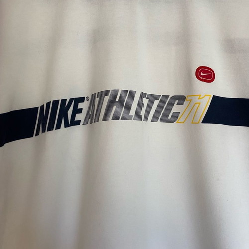 Nike T-shirt