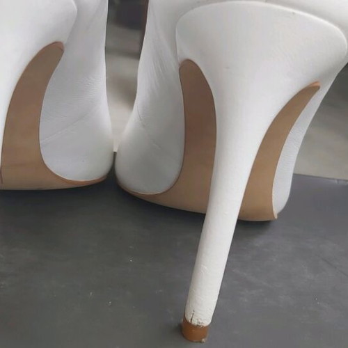 Vince Camuto Napa leather pumps size 36.5 used, white
