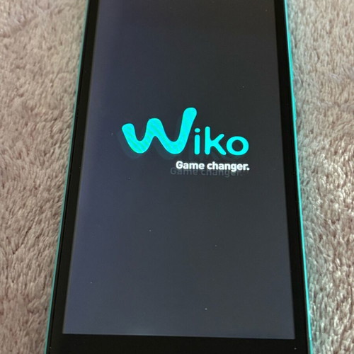 Wiko mobile phone new with 2 extra batteries and 1 extra case