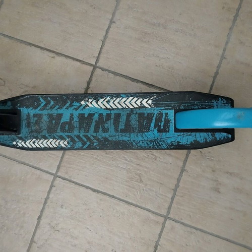Folding scooter like new