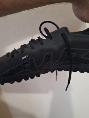 Nike football shoes used, size 44.5