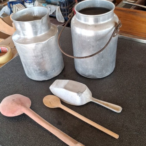 Aluminum and wooden utensils used, decorative and functional