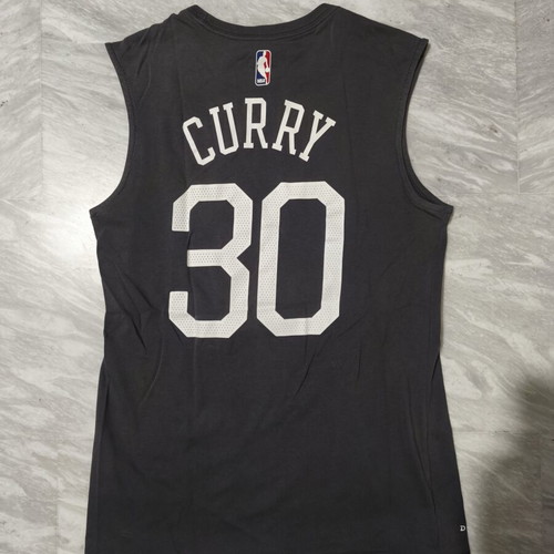 Authentic sleeveless shirt size small, like new