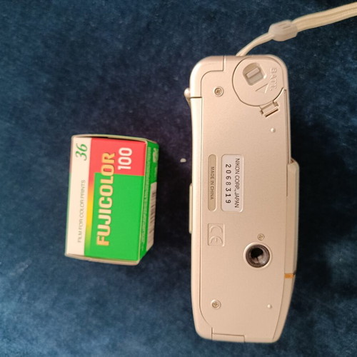 Nikon Lite Touch Zoom 110s AF compact 35mm film camera, vintage